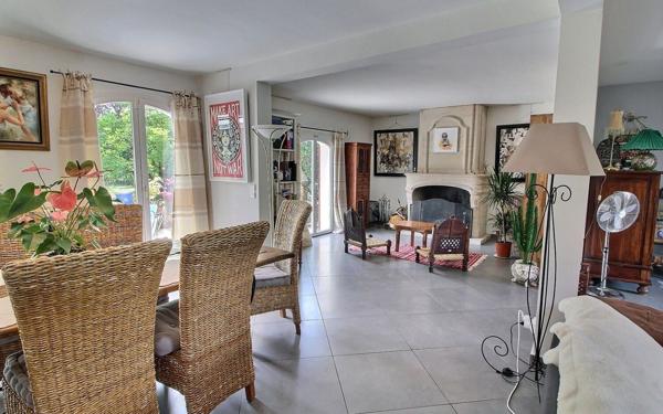 Maison à vendre    6 pièces •  Mareuil-lès-Meaux