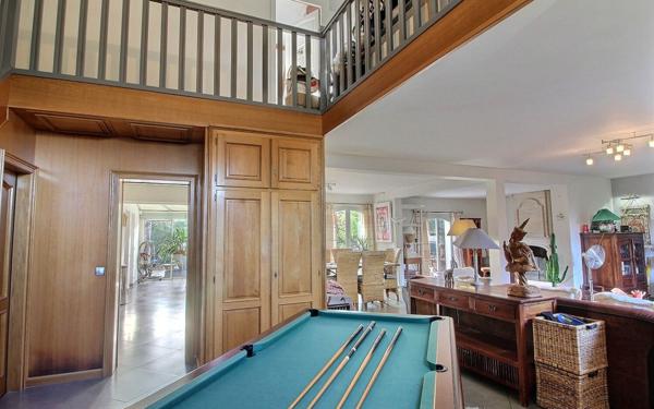 Maison à vendre    6 pièces •  Mareuil-lès-Meaux