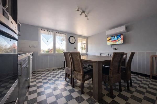 Maison de Bourg 139 m² - 6 piéces - 37140 Chouzé sur Loire