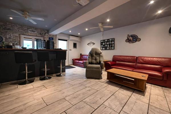 Maison de Bourg 139 m² - 6 piéces - 37140 Chouzé sur Loire