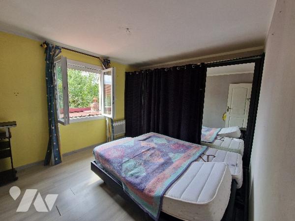 Maison 5 pièces 150 m² sur un terrain de 800 m² (MONDEVILLE)