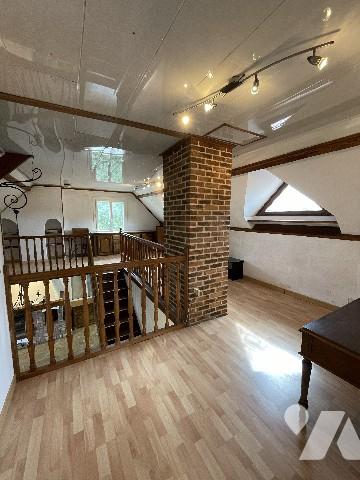 Maison 5 pièces 150 m² sur un terrain de 800 m² (MONDEVILLE)