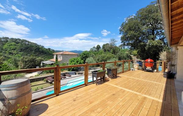 Villa de 266 m2 sur 1615 m2 de terrain