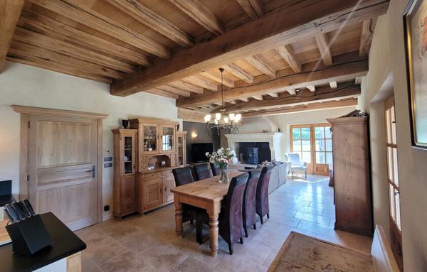 Villa de 266 m2 sur 1615 m2 de terrain