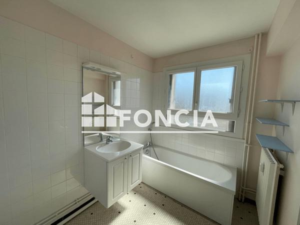 Location Appartement 4 pièces 67.55 m² - RESIDENCE ESPLANADE Dijon 21000