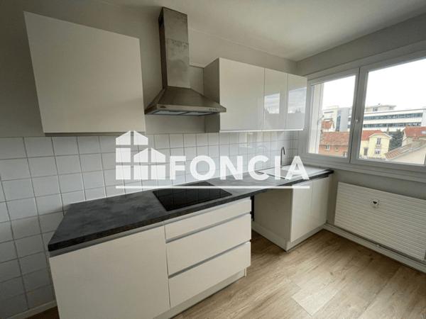 Location Appartement 4 pièces 67.55 m² - RESIDENCE ESPLANADE Dijon 21000