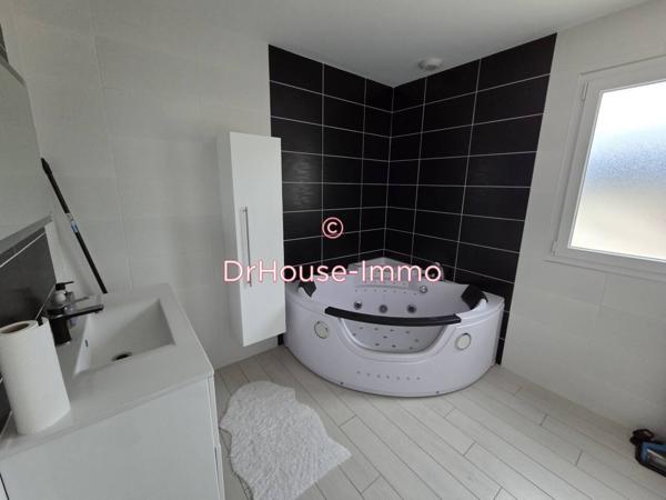Maison à vendre 6 pièces de 133 m²