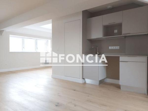 Location Appartement 3 pièces 69.25 m² - 9 RUE GALLOIS Blois 41000