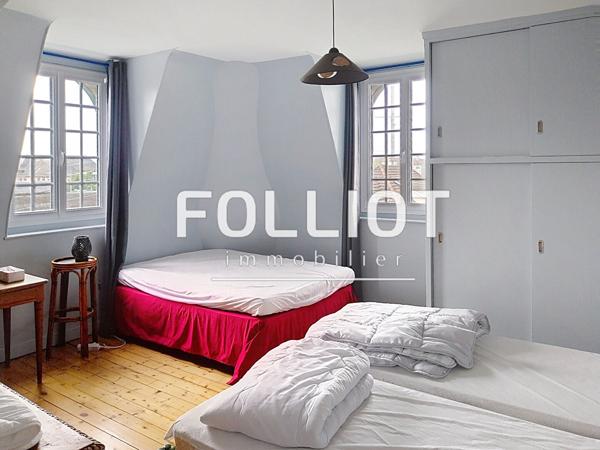 À VENDRE - DIVES SUR MER jolie villa Normande d'environ 200m² de 8 pièces