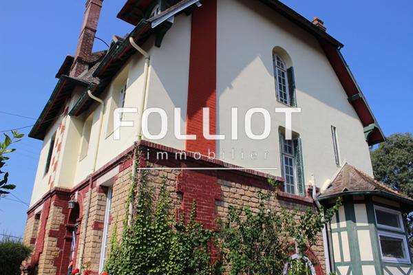 À VENDRE - DIVES SUR MER jolie villa Normande d'environ 200m² de 8 pièces