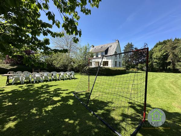 Propriété 6 gîtes en pierre, piscine et annexe