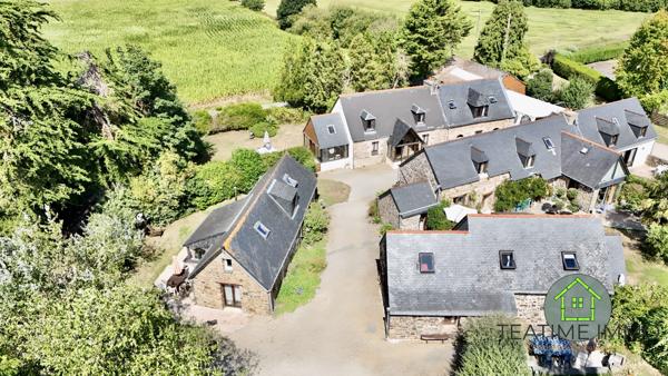 Propriété 6 gîtes en pierre, piscine et annexe