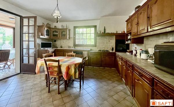 Propriété de famille 204 m2 hab, dependance, parc