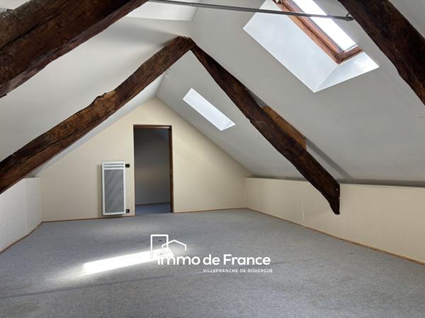 Maison en pierre avec terrain