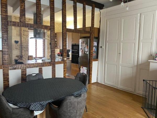 Maison ancienne entièrement rénovée au centre ville de Châtillon sur seine !