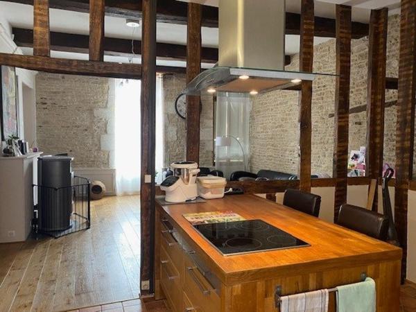 Maison ancienne entièrement rénovée au centre ville de Châtillon sur seine !