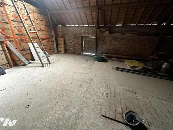 A VENDRE 56 PLOEREN, proche Vannes et Arradon, belle propriété, sur terrain 43 245 m² + hangar