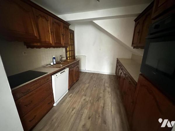 A VENDRE 56 PLOEREN, proche Vannes et Arradon, belle propriété, sur terrain 43 245 m² + hangar