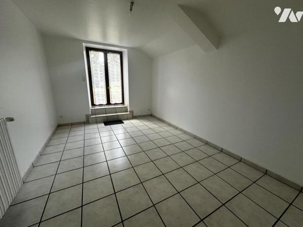 A VENDRE 56 PLOEREN, proche Vannes et Arradon, belle propriété, sur terrain 43 245 m² + hangar