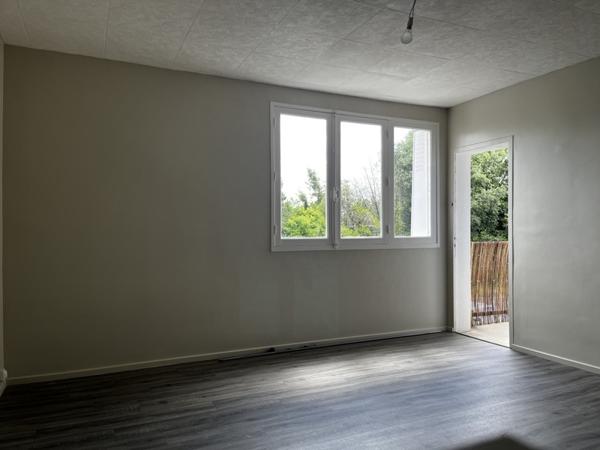 Appartement à vendre 133 000 € Libourne 4 p 75 m² DPE D