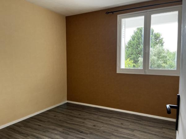 Appartement à vendre 133 000 € Libourne 4 p 75 m² DPE D