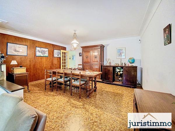 Saint-Saturnin-lès-Avignon (84450) Grande maison familiale