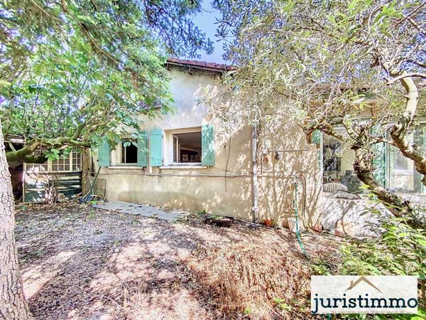 Saint-Saturnin-lès-Avignon (84450) Grande maison familiale