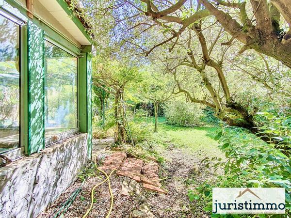 Saint-Saturnin-lès-Avignon (84450) Grande maison familiale