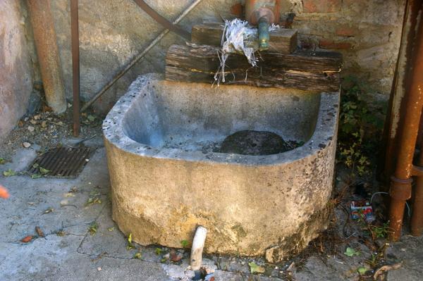 Dpt Ain (01), à vendre SAINT JULIEN SUR REYSSOUZE immeuble