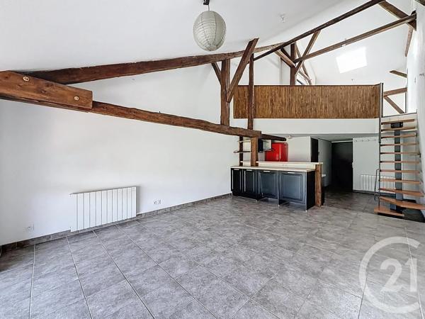 Appartement à vendre  5 pièces - 107,50 m 2   BOIS D AMONT  - 39