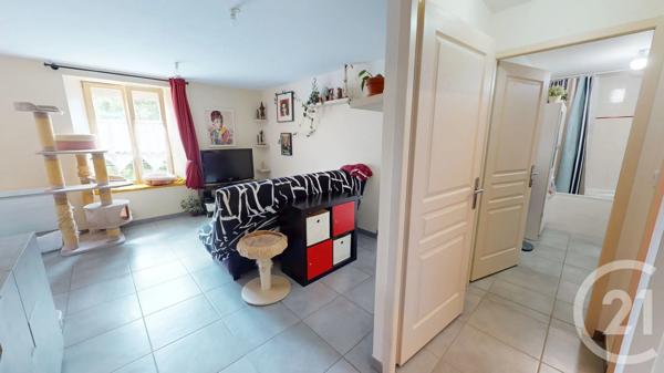 Appartement à vendre  5 pièces - 107,50 m 2   BOIS D AMONT  - 39
