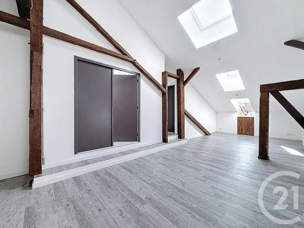 Appartement à vendre  5 pièces - 107,50 m 2   BOIS D AMONT  - 39