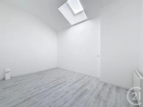 Appartement à vendre  5 pièces - 107,50 m 2   BOIS D AMONT  - 39