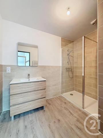 Appartement à vendre  5 pièces - 107,50 m 2   BOIS D AMONT  - 39