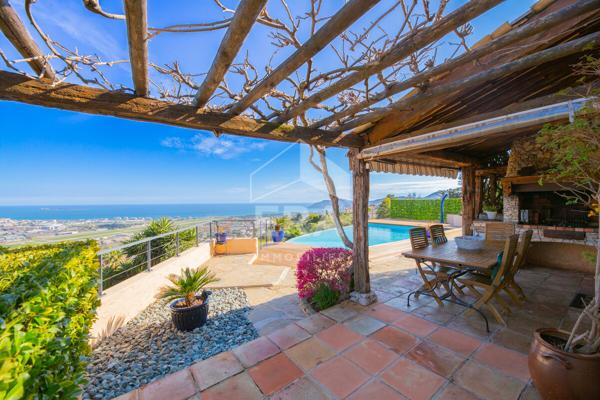 Maison Mandelieu La Napoule 4 pièce(s) 155 m2