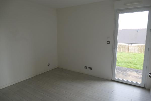 Maison lumineuse de 85 m² de plain-pied à La Suze Sur Sarthe - 3 chambres