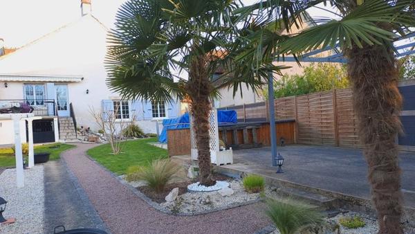 Maison à vendre |  Huisseau-sur-Cosson |  6 pièces | 160 m²