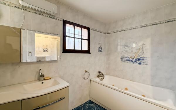 Maison à vendre    4 pièces • 110 m2 Fréjus