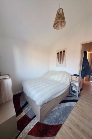 Meyreuil - Appartement 2 pièces- 32 m2 - 2 places de stationnement privatives