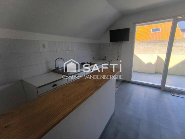 studio rénové à 200 mètre de la plage