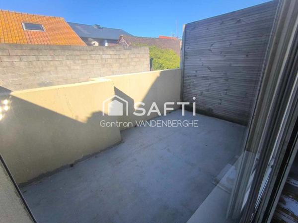 studio rénové à 200 mètre de la plage