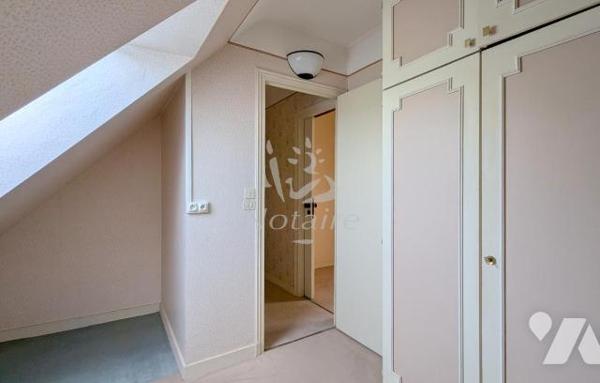 Plouescat, bel emplacement à proximité de la Baie du Kernic et des plages sur un terrain de 1600 m2 