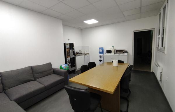 Local d'activité et Entrepôts 887 m2  - Romans-sur-Isère