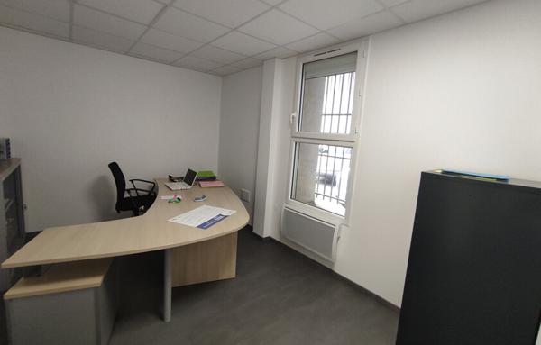 Local d'activité et Entrepôts 887 m2  - Romans-sur-Isère