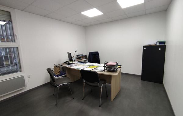 Local d'activité et Entrepôts 887 m2  - Romans-sur-Isère