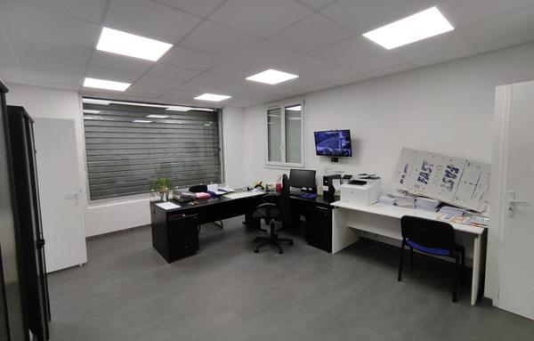 Local d'activité et Entrepôts 887 m2  - Romans-sur-Isère