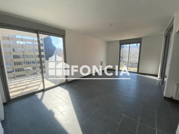 Location Appartement 3 pièces 82.61 m² - 5 RUE DE BONE BT C Beziers 34500