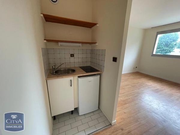 Appartement à louer 1 pièce 22.03m² Mont-Saint-Aignan (76130)