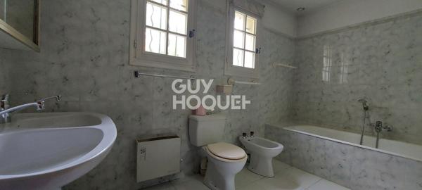 Carpentras (quartier recherché) - Maison 5 pièces de 130 m² - Jardin - Garage