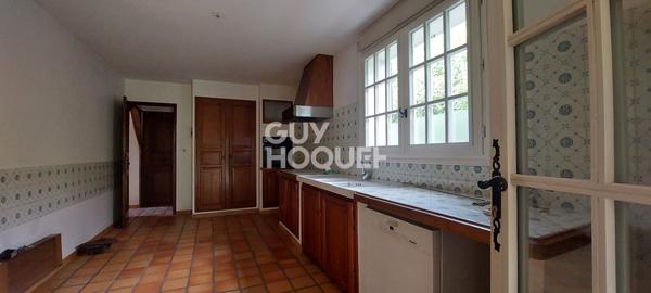 Carpentras (quartier recherché) - Maison 5 pièces de 130 m² - Jardin - Garage